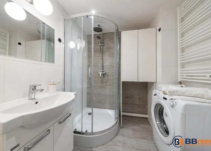 Stara Fabryka Apartment