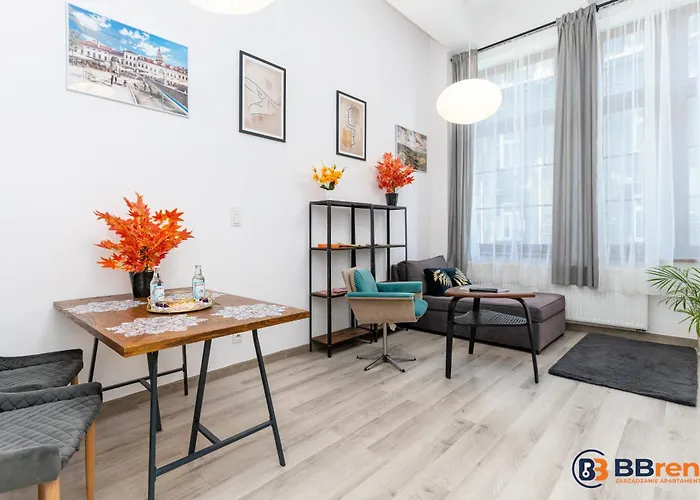 Stara Fabryka Apartment